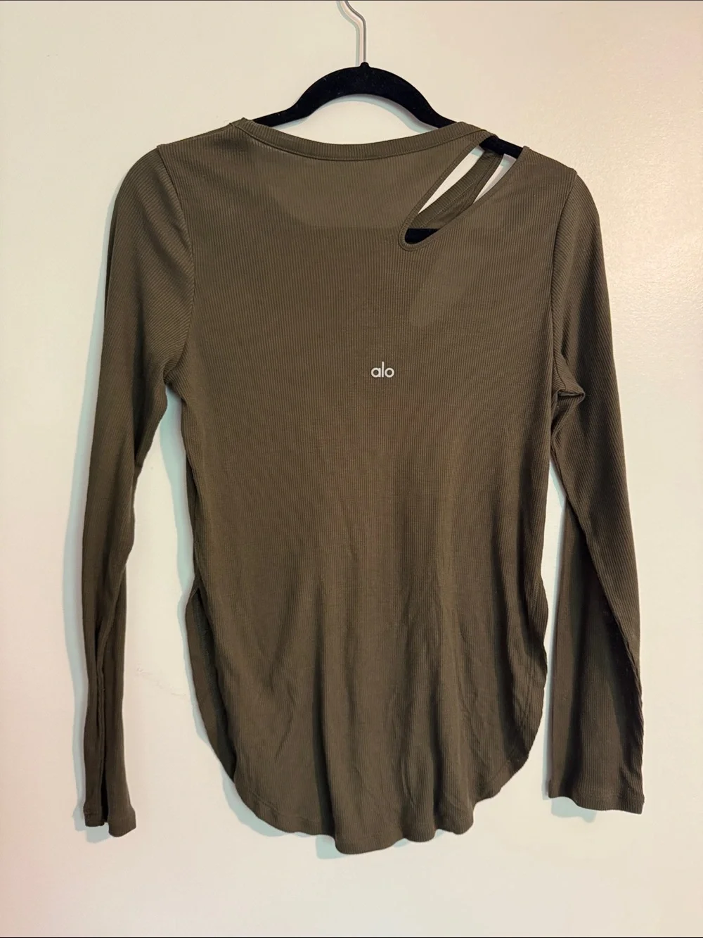 alo Yoga Cutout Ribbed Long Sleeve Tee